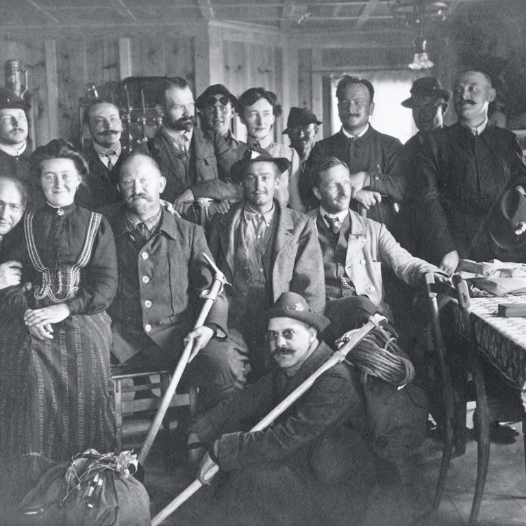 In der Saarbrücker Hütte, 1911, (c) Fotoarchiv der Sektion Saarbrücken In der Saarbrücker Hütte, 1911, (c) Fotoarchiv der Sektion Saarbrücken