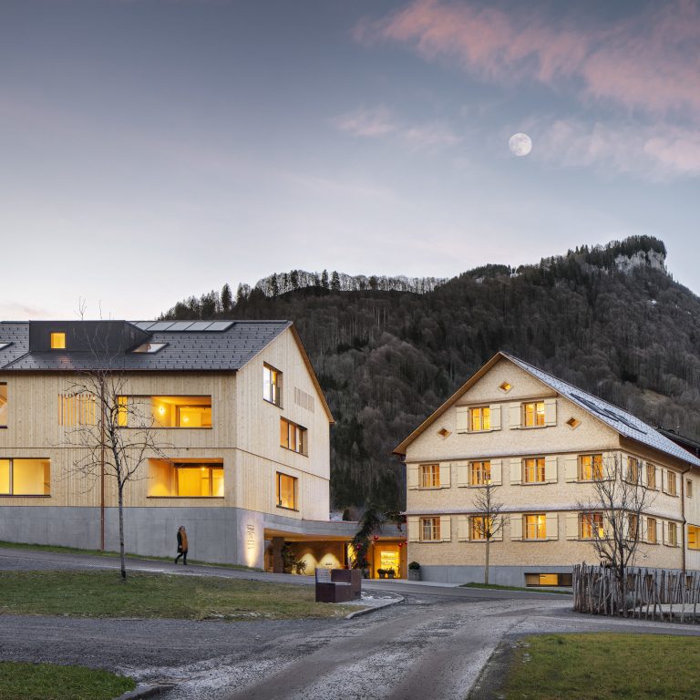 Apartmenthaus Tempel 74 © Albrecht Imanuel Schnabel