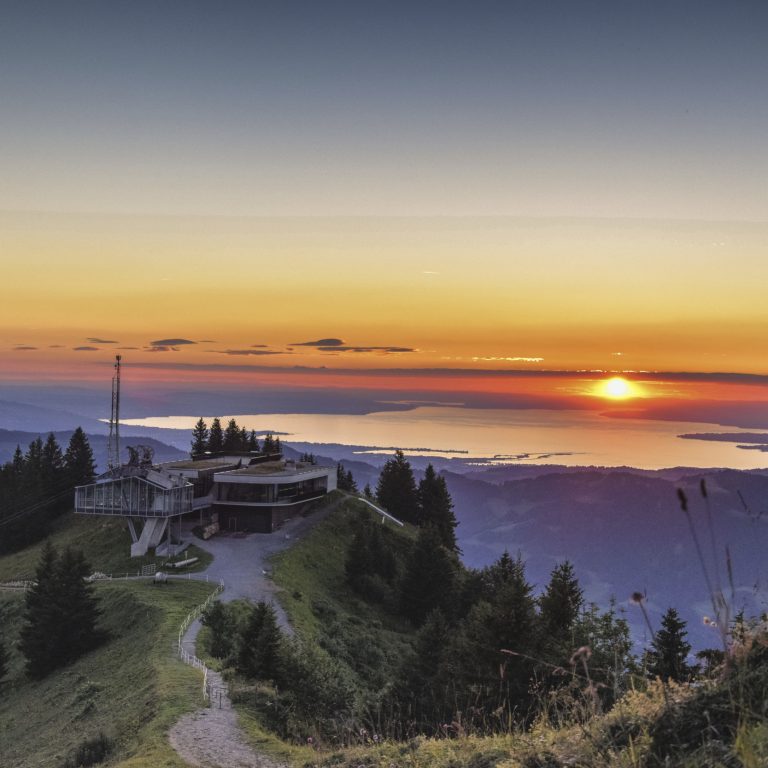 Seilbahn Bezau Sonnenuntergang © Michael Meusburger / Seilbahn Bezau Seilbahn Bezau Sonnenuntergang © Michael Meusburger / Seilbahn Bezau