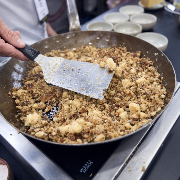 Riebel in der Pfanne.