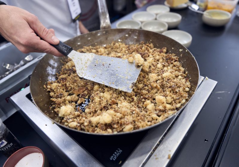 Riebel in der Pfanne.