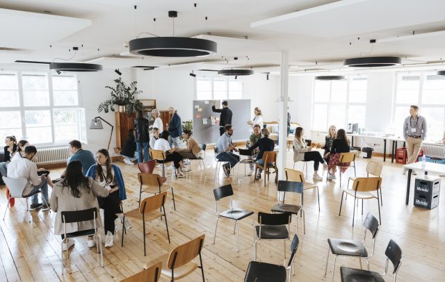 Gruppenarbeiten beim Workshop Lernformat Lernformat Designing.Events